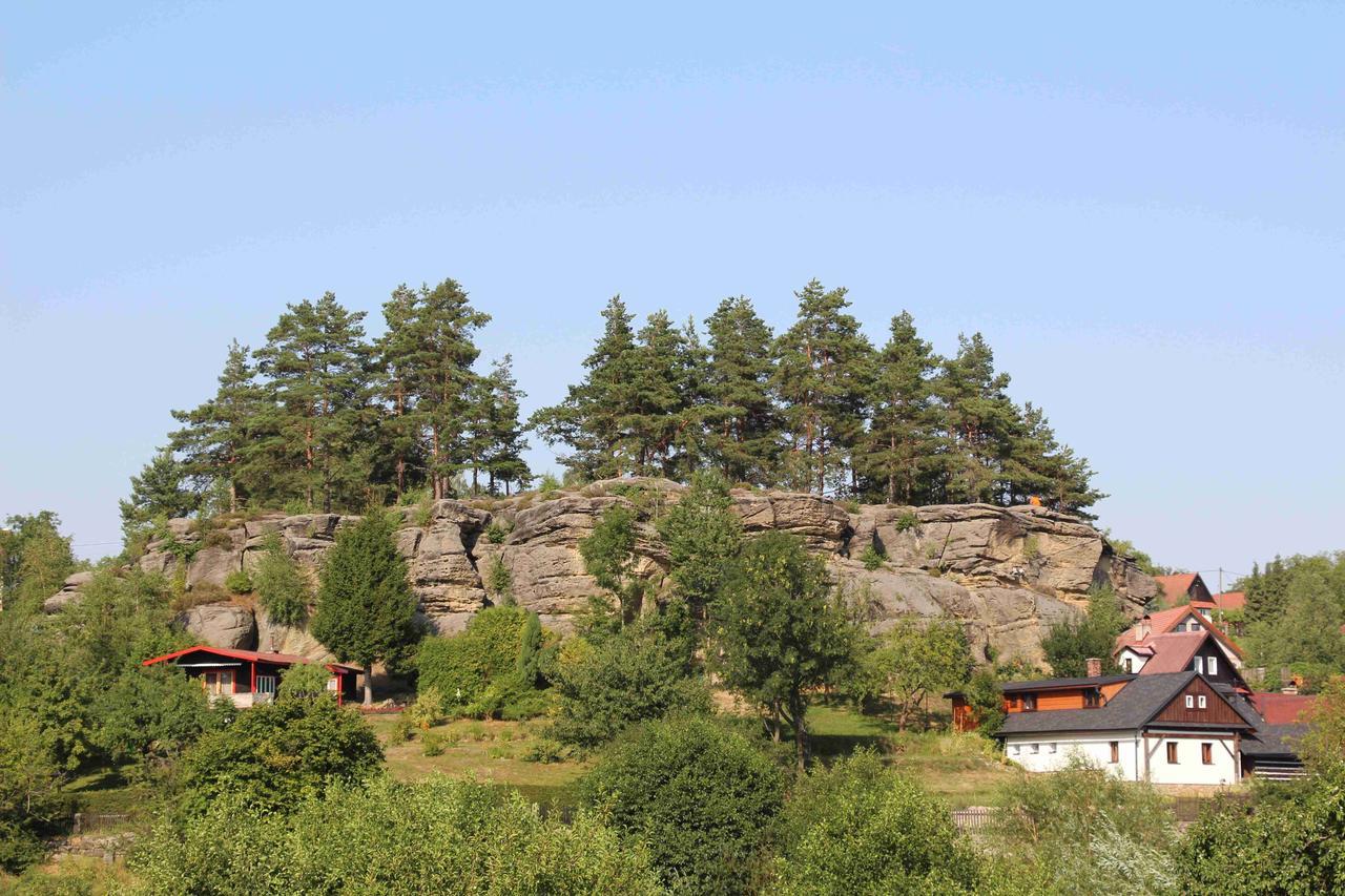 Ubytovaci Hostinec Na Skalach Budislav  Bagian luar foto