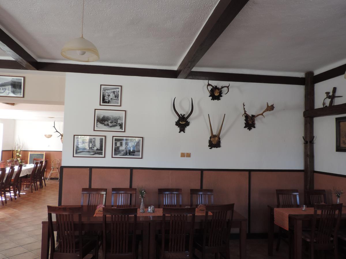 Ubytovaci Hostinec Na Skalach Budislav  Bagian luar foto