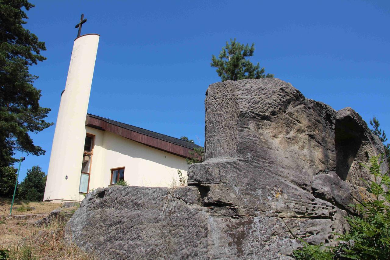 Ubytovaci Hostinec Na Skalach Budislav  Bagian luar foto